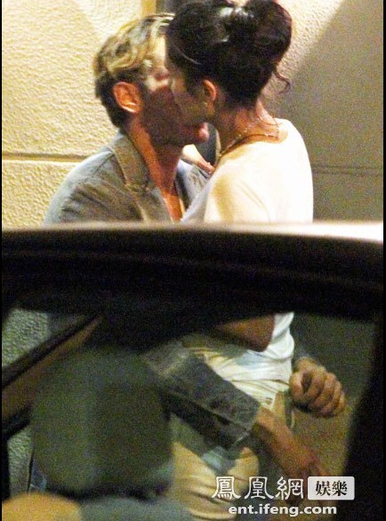 尤文圖斯老板背朱珠偷腥 與億萬名媛當街熱吻