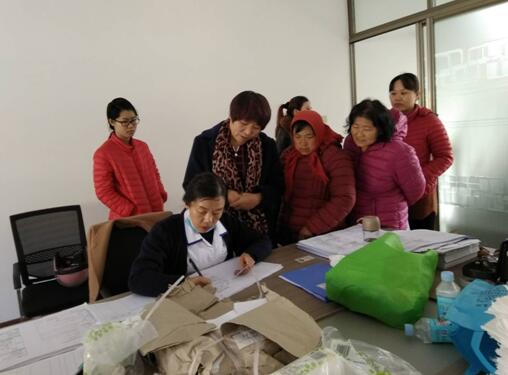 李哥莊鎮(zhèn)中心衛(wèi)生院__堅(jiān)守崗位，呵護(hù)健康