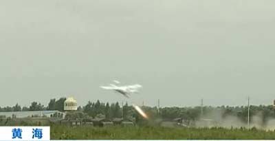 演習(xí)利用炮兵偵校雷達(dá)、無人機(jī)等裝備進(jìn)行戰(zhàn)場情報偵察，有效提升了戰(zhàn)場透明度和信息交換。資料圖