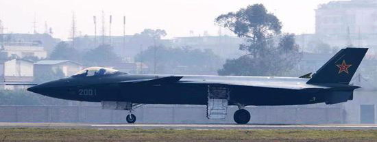 網(wǎng)絡(luò)上流傳的中國國產(chǎn)第五代戰(zhàn)機J-20圖片。