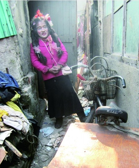 一把火燒紅青島大喜哥 男扮女裝已寫400本日記