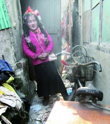 網(wǎng)友帶青島大喜哥下館子 北京準(zhǔn)新人千里送錢(圖)