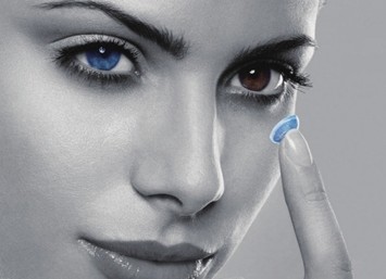 網(wǎng)購隱形眼睛或易引發(fā)眼部疾病 投訴多維權(quán)難