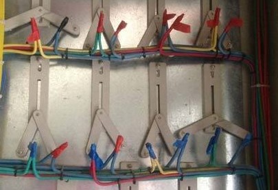 電表箱內沒有電表