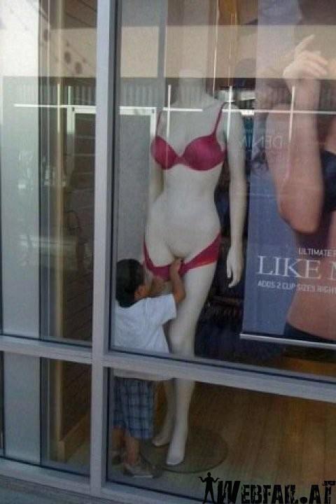 老外的FACEBOOK都有啥？