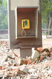 青島嶗山景區(qū)怨聲載道 特權(quán)車隨意進三無產(chǎn)品充山貨