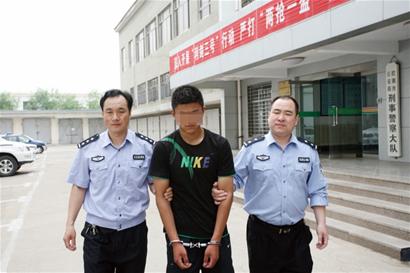 猖狂竊賊專(zhuān)偷一戶(hù)發(fā)短信敲詐 被抓謊稱(chēng)患癌癥