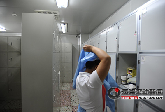 公司在女更衣室裝攝像頭 稱只有女經理能看監(jiān)控