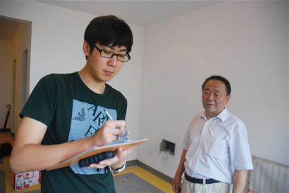 青島城市游俠驗房師：月入8千 每塊磚都檢查