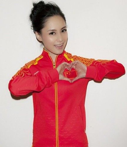 阿嬌穿奧運(yùn)領(lǐng)獎(jiǎng)服秀美照 阿嬌穿奧運(yùn)領(lǐng)獎(jiǎng)服秀美照