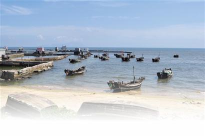 青島開(kāi)海首日遇滑鐵盧 撈到一只螃蟹兩只對(duì)蝦