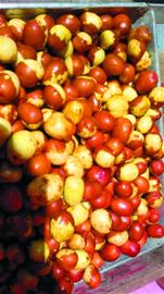 熱水+糖精鈉催熟青棗賣高價(jià) 先甜后苦易腹瀉