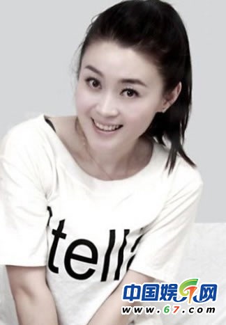 趙本山旗下美女盤點:于月仙關婷娜風韻十足