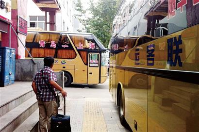 青島長途臥鋪須配2駕駛員24小時(shí)監(jiān)控 7年徹底退市