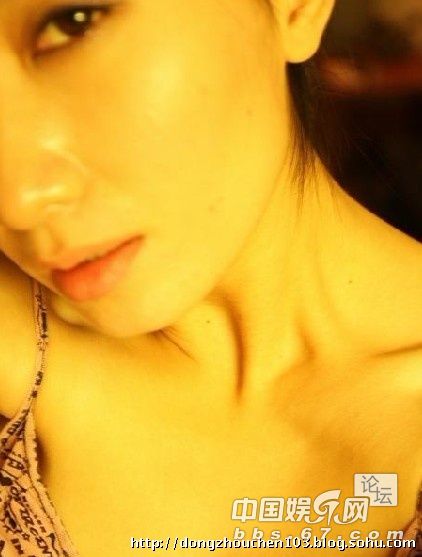 61歲徐克27歲小女友曝光 三點私照身材火辣