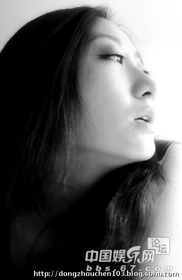 61歲徐克27歲小女友曝光 三點私照身材火辣