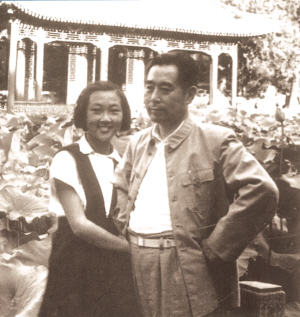 周恩來(lái)夫婦情書曝光:澡要常洗回來(lái)要檢查哩