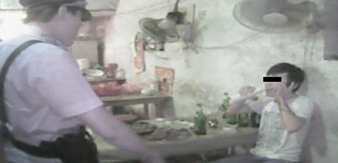 小伙初戀女友比自己大5歲遭家人反對(duì) 割腕自殺