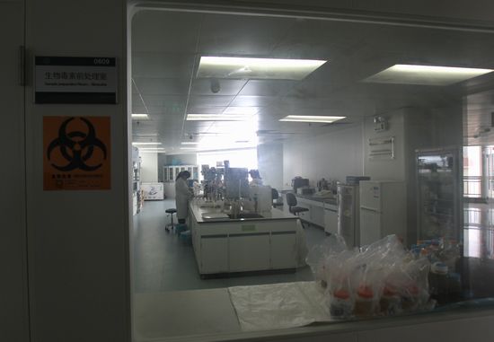 揭秘食品實驗室:毒奶粉轉(zhuǎn)基因物質(zhì)全現(xiàn)形