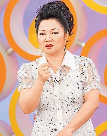 三線女星豪門(mén)生活 孟瑤豪宅闊氣