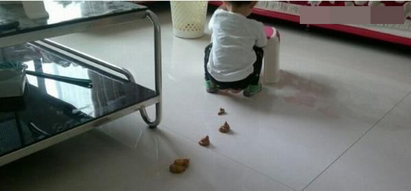 街頭犯二男女 你們長(zhǎng)點(diǎn)兒心吧