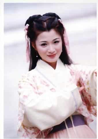 在古裝劇中，陳少霞算得上是“金牌配角”，許多角色都堪稱經(jīng)典