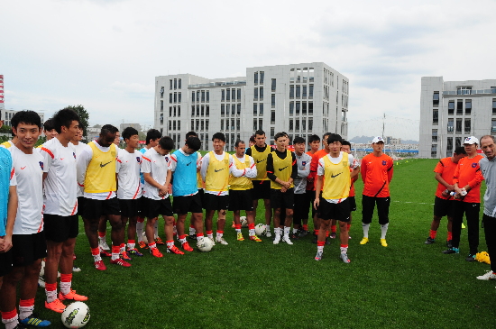 中能要保級(jí)領(lǐng)導(dǎo)來鼓勁 周末戰(zhàn)亞泰球隊(duì)有信心