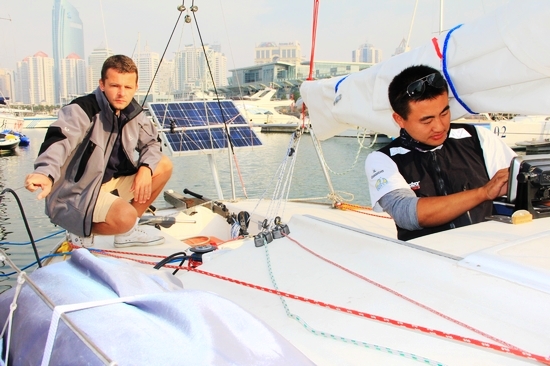 青島獨(dú)臂哥揚(yáng)帆環(huán)游中國(guó)海