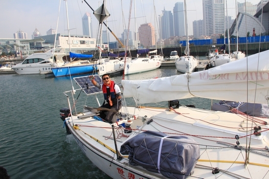 青島獨(dú)臂哥揚(yáng)帆環(huán)游中國海