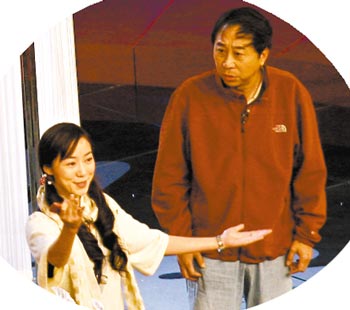 京城四美韓雪身家數(shù)億購天價豪宅 身世遭質(zhì)疑