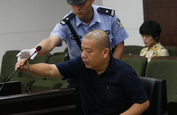 曝姜昆弟子劉惠拘役期內(nèi)在外購物 曝姜昆弟子劉惠拘役期內(nèi)在外購物