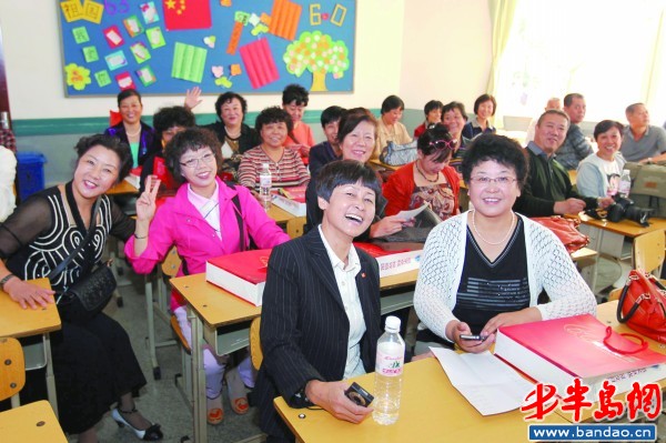 校史館記錄下58中60年來的點(diǎn)點(diǎn)滴滴。