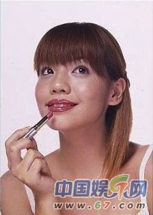 宅男女神卸妝變村姑 娛樂(lè)圈美貌女神全是水貨