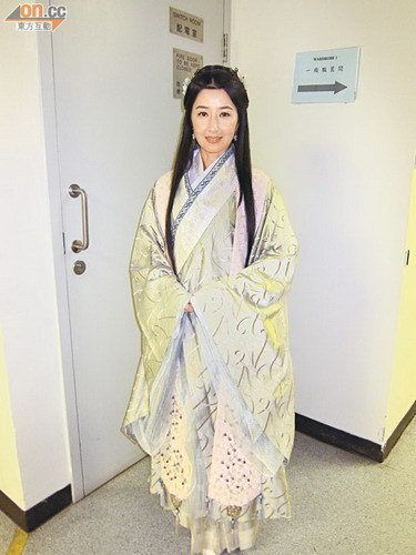 關詠荷歐陽震華再演情侶