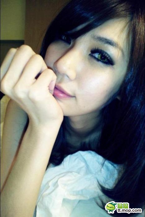 冠希哥淪陷 新歡賣(mài)萌自拍簡(jiǎn)直美爆