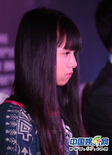 孔雀公主楊麗萍告別舞臺 13歲侄女小彩旗接班