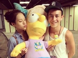 陳冠希曬與新歡親密照 扮無(wú)辜稱(chēng)否認(rèn)認(rèn)識(shí)Angela