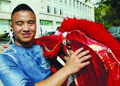 青島酒店婚宴已排到2015年 1天8場新娘限時進門