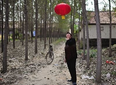 莫言拒絕政府修繕其故居 稱勞民傷財(cái) 莫言拒絕政府修繕其故居 稱勞民傷財(cái)