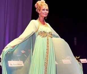 國內(nèi)外明星雷人“妖裝”盤點 囧