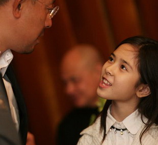 明星的漂亮女兒們:李連杰女兒成全國(guó)舞蹈冠軍