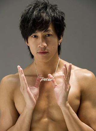 明星怪異行為應(yīng)對錄音恐懼 陳坤不吃不喝備氧氣罐