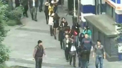 酒托女約見(jiàn)男網(wǎng)友 騙財(cái)現(xiàn)場(chǎng)被擒