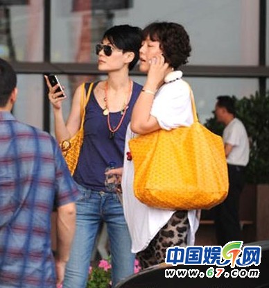 女星真實街拍暴露品味