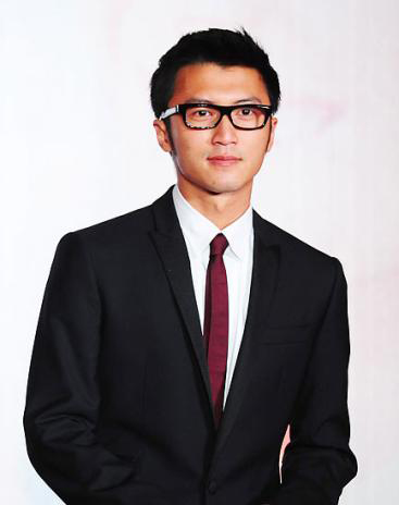 謝霆鋒被罵過度消費(fèi)王菲柏芝 網(wǎng)友：不配做男人(圖)