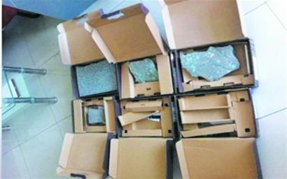 托運10臺電腦5臺變石頭 托運10臺電腦5臺變石頭