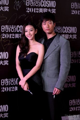 凌瀟肅唐一菲公開亮相。