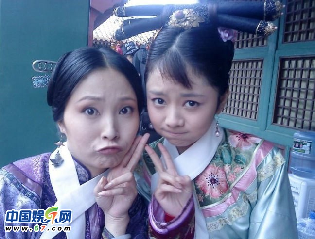 《甄嬛傳》片場(chǎng)有愛(ài)花絮圖