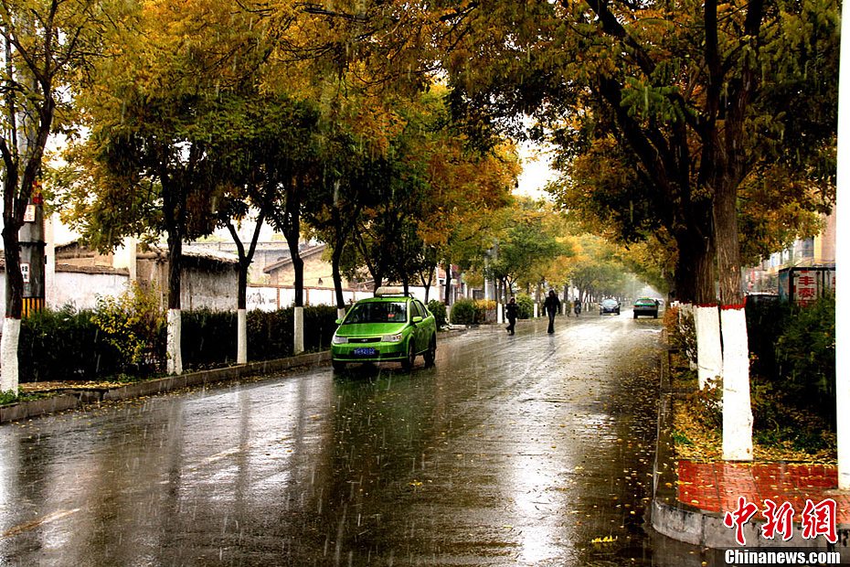 飛雪降臨 甘肅迎來首場特大降溫降雪