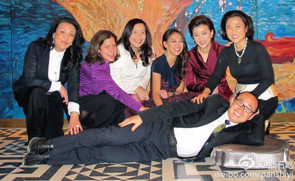 張欣回應(yīng)潘石屹婚外情:每一次考驗都讓婚姻更穩(wěn)固